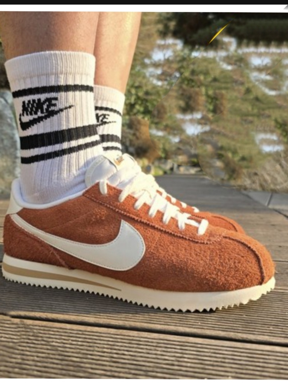 Nike Cortez Men’s Size 8 Orange Suede Retro Sneakers White Swoosh Classic Runnin